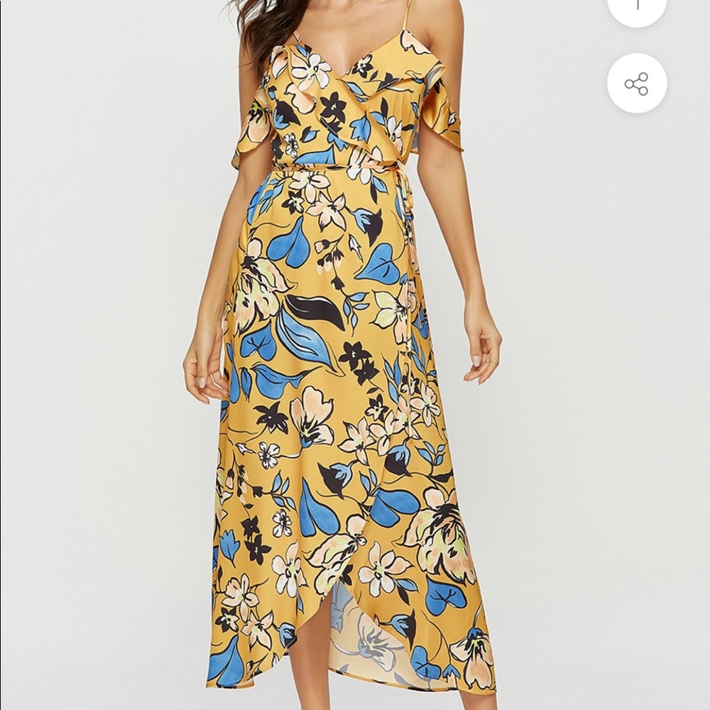 NWT Cold Shoulder Maxi Dress